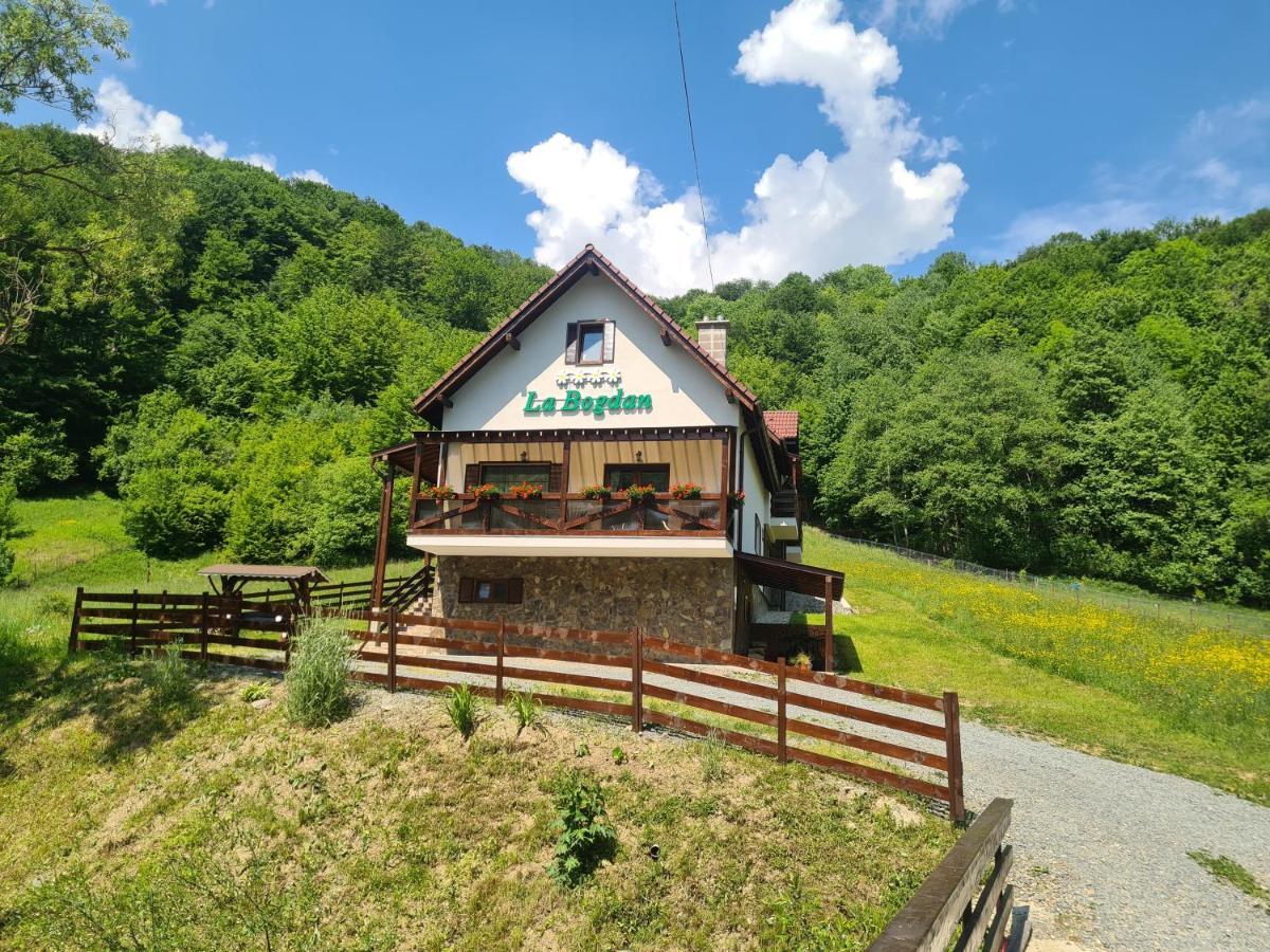 Green Mountain Resort Scrind-Frăsinet Dış mekan fotoğraf